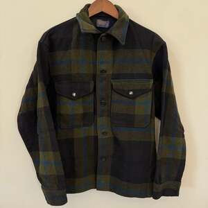 Vintage Pendleton Blue Green Plaid Mackinaw Cruiser Wool Jacket